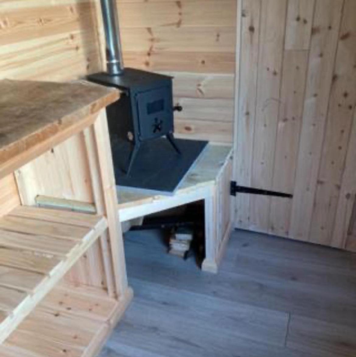 Off Grid Shepherds Hut Hotel Llansilin Kültér fotó